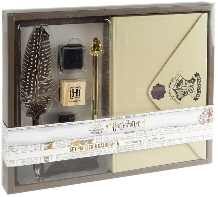 Канцелярский набор Harry Potter Caligrafia Stationery Set Гарри Поттер + Перо Канцелярский набор Harry Potter Caligrafia Stationery Set Гарри Поттер + Перо