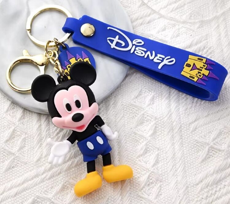 Брелок підвіска на рюкзак Міккі Маус Disney Mickey Mouse 3D Keychain Backpack