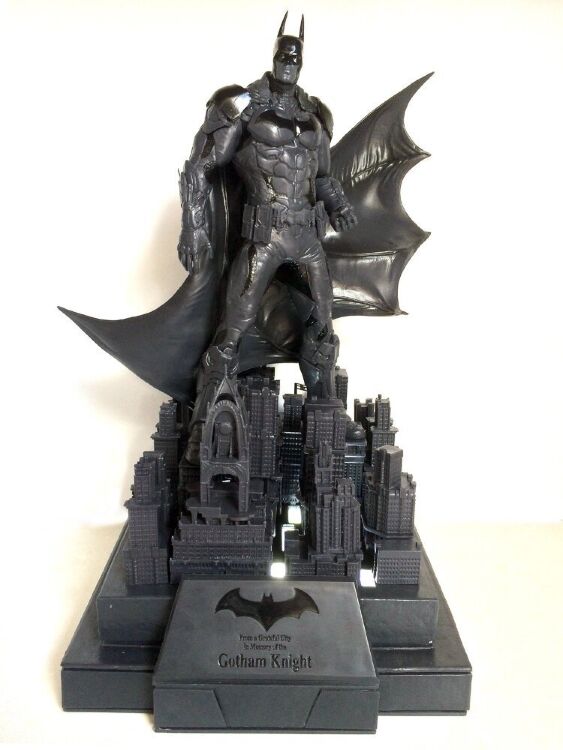 Статуетка - Batman Arkham Knight Limited Edition Statue Статуетка - Batman Arkham Knight Limited Edition Statue